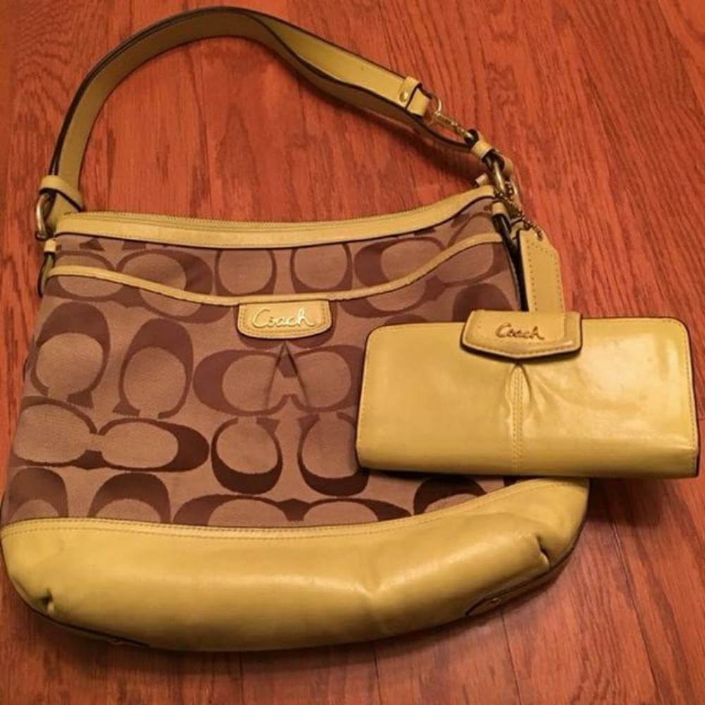 Coach Purse with matching wallet